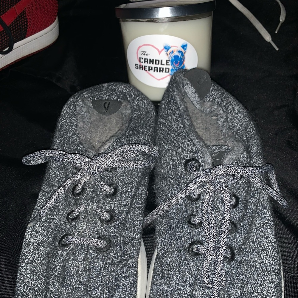 Allbirds with free candle